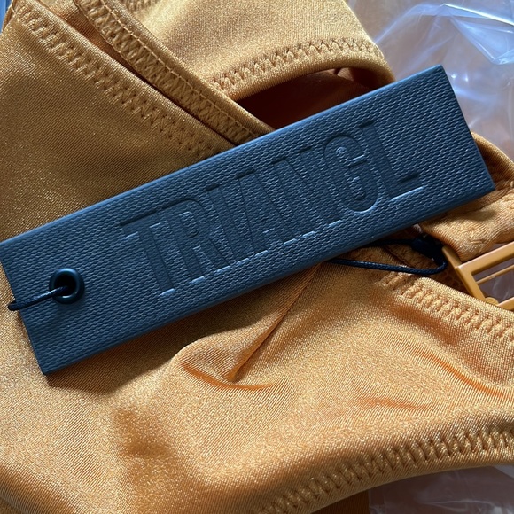 Triangl Rhay Toto bikini (large top, medium bottom) - Picture 6 of 6